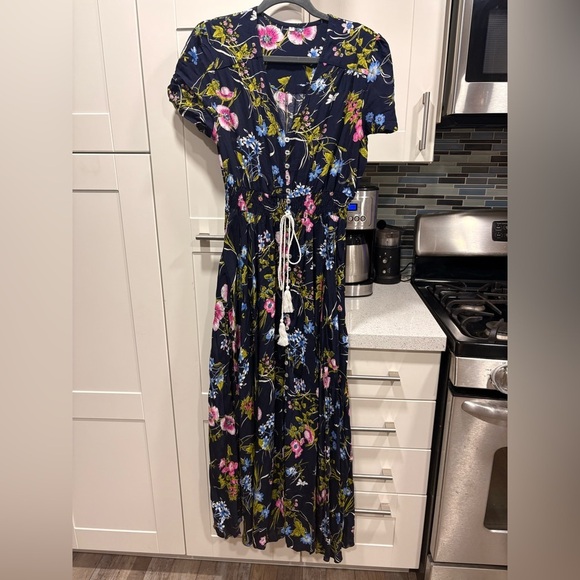 ✨3/$20 Amazon floral maxi button front dress - Picture 3 of 8